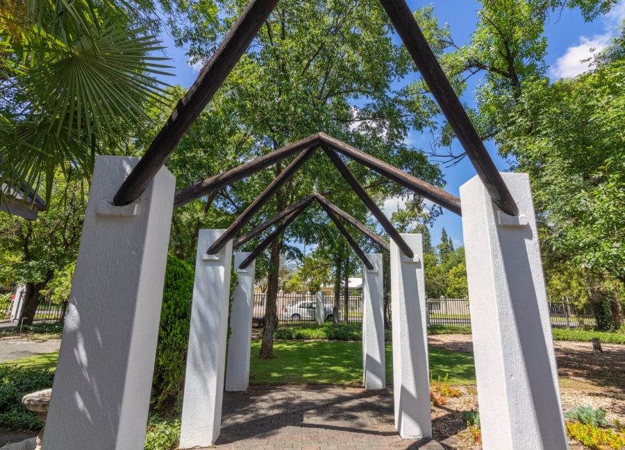 4 Bedroom Property for Sale in Wilgenhof Free State